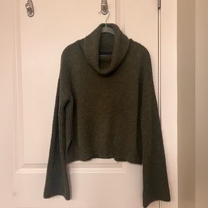 Hunter green sweater